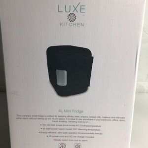 Hot or Cold Luxe Kitchen Black 4L Mini Fridge